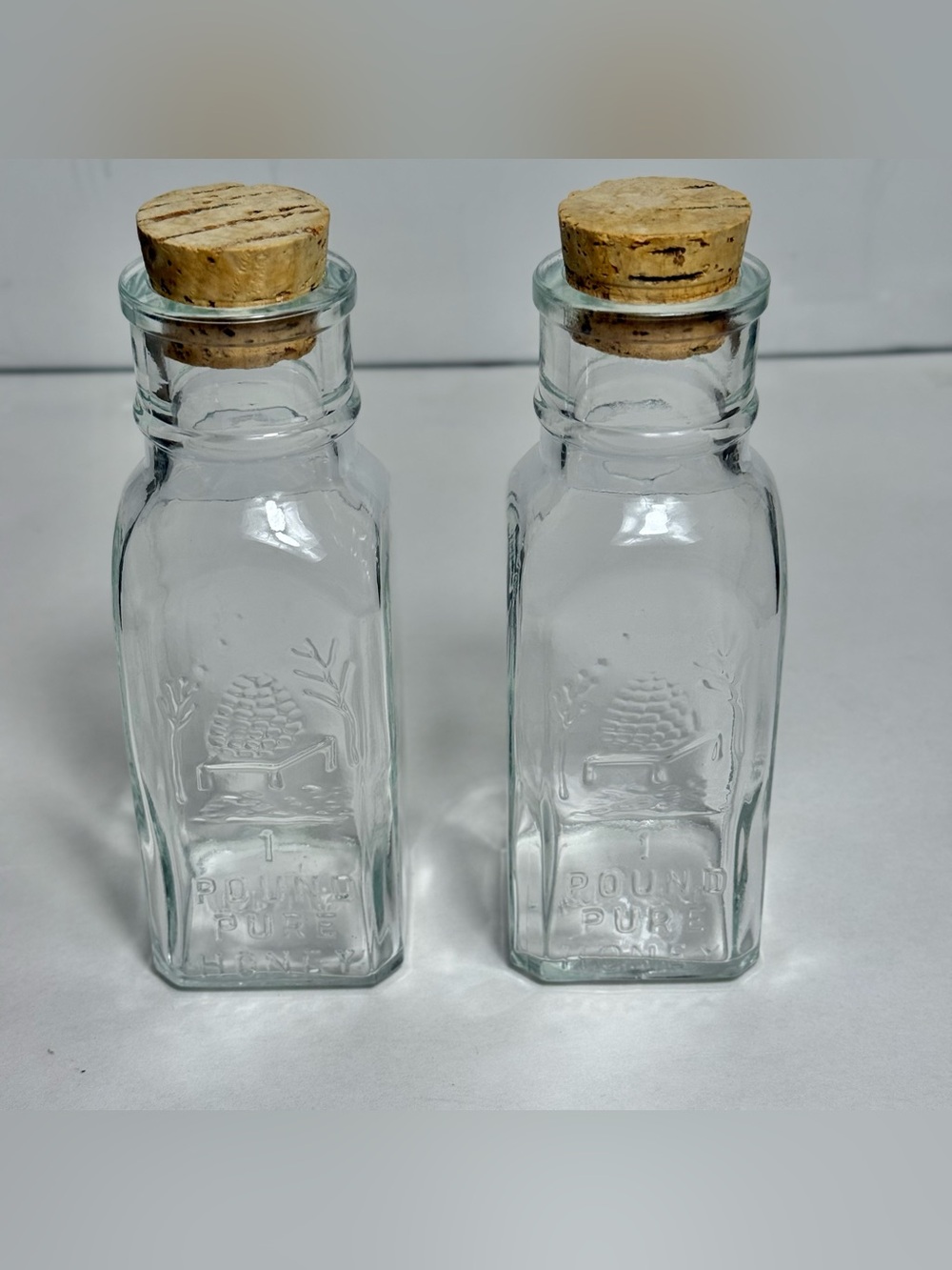 2 Vintage Honey Acres Glass Honey Pot W Cork 1 Pound Pure Honey Beehive Jar 70’s